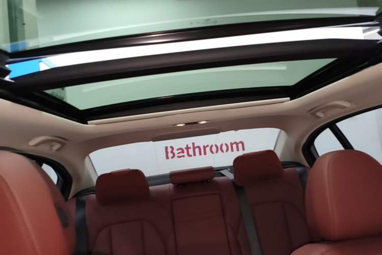 Used BMW i3 2024 eDrive 35 L Headliner