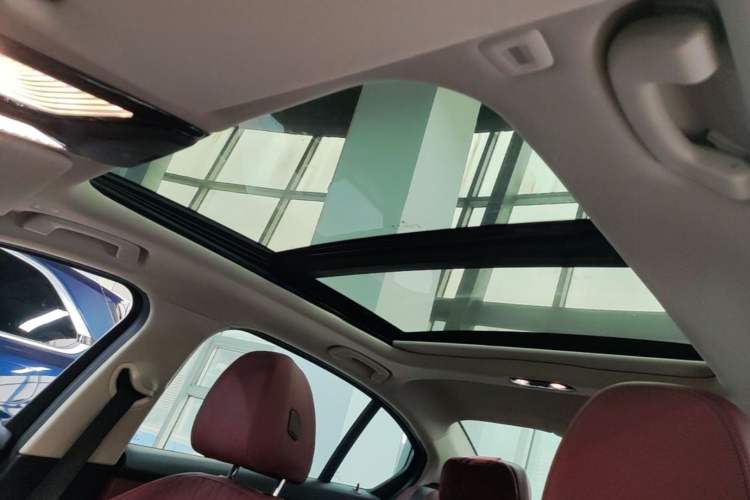 Used BMW i3 2024 eDrive 40 L Midnight Edition Headliner
