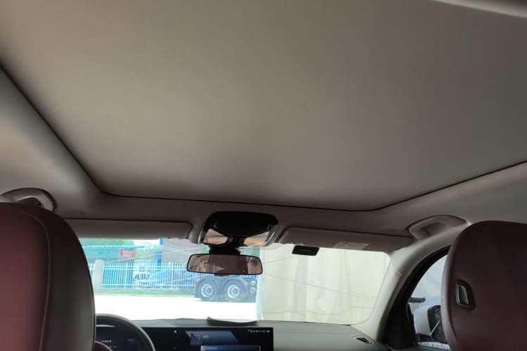 Used BMW i3 2024 eDrive 35 L Headliner