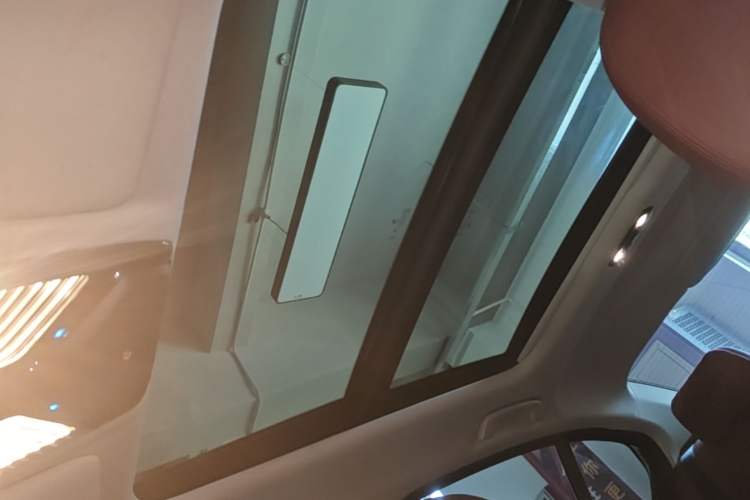 Used BMW i3 2024 eDrive 35 L Headliner