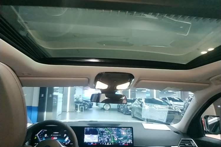 Used BMW i3 2024 eDrive 35 L Headliner