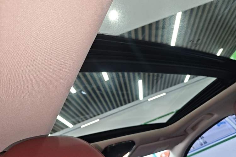 Used BMW i3 2024 eDrive 35 L Headliner