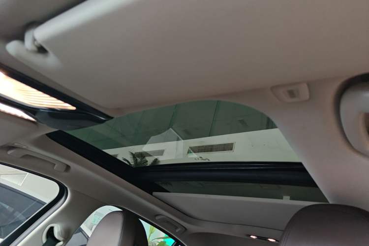 Used BMW i3 2024 eDrive 35 L Headliner
