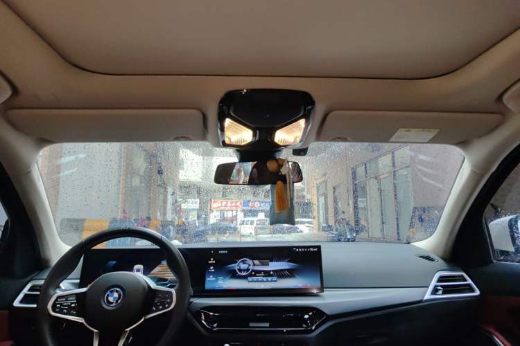 Used BMW i3 2024 eDrive 35 L Headliner