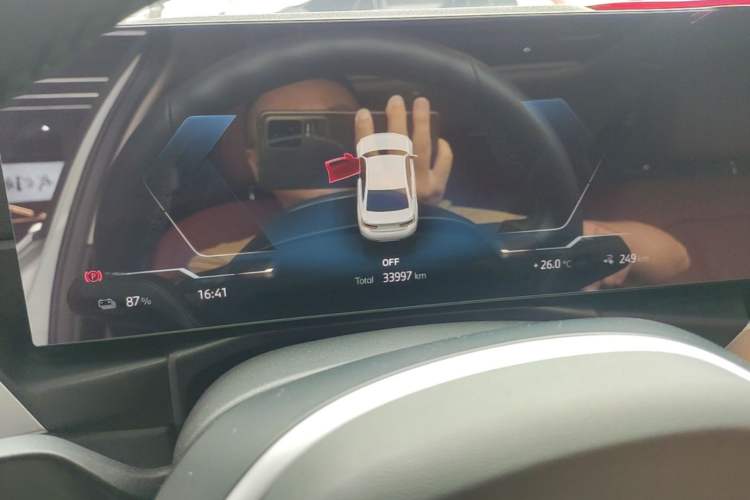 Used BMW i3 2024 eDrive 35 L Instrument Cluster
