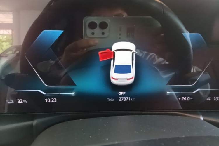 Used BMW i3 2024 eDrive 35 L Instrument Cluster