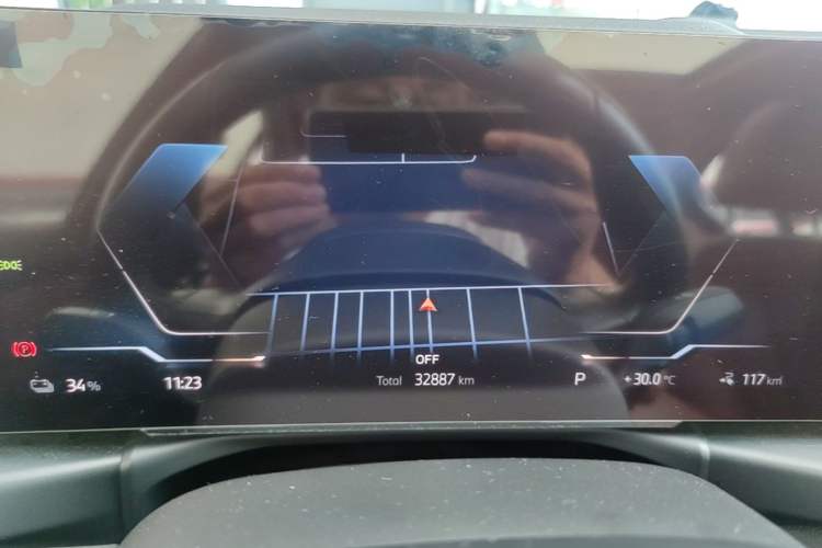 Used BMW i3 2024 eDrive 35 L Instrument Cluster