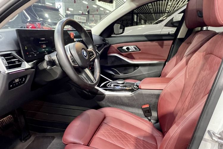Used BMW i3 2024 eDrive 35 L Interior 1
