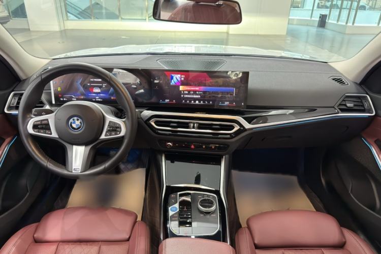 Used BMW i3 2024 eDrive 35 L Interior 1