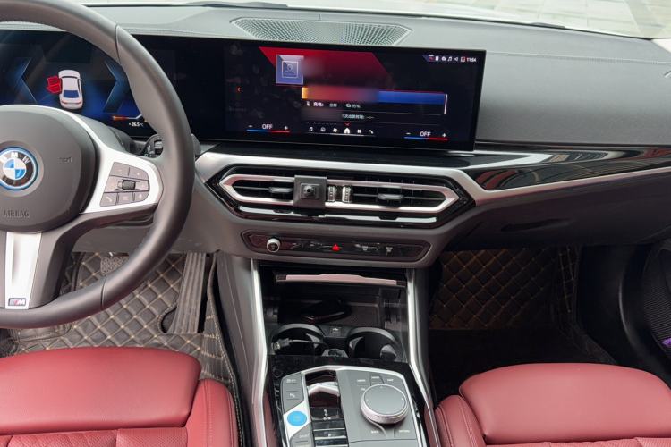 Used BMW i3 2024 eDrive 35 L Interior 2