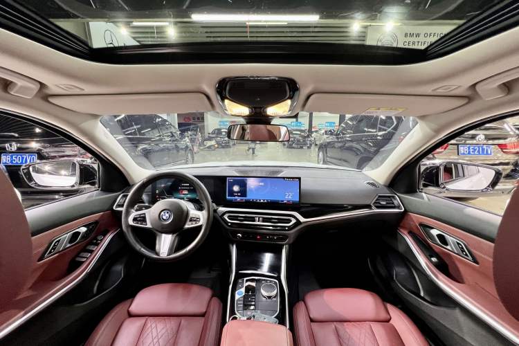 Used BMW i3 2024 eDrive 35 L Interior 2