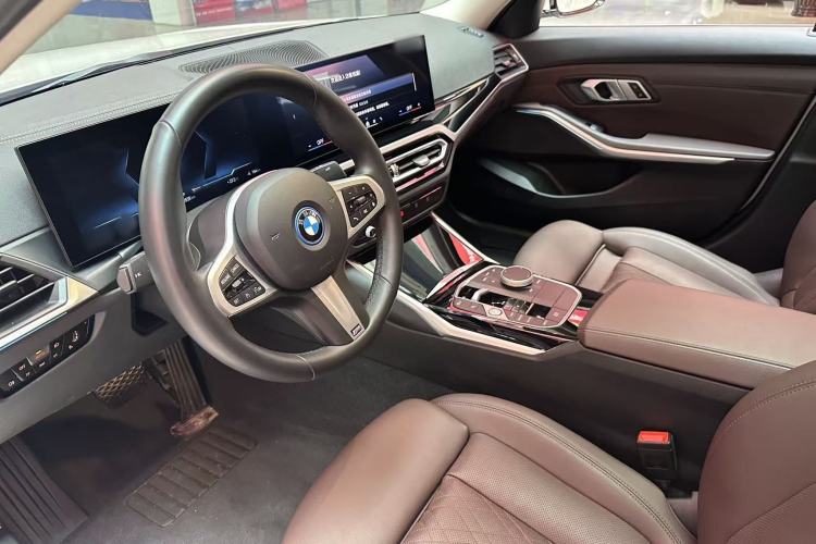 Used BMW i3 2024 eDrive 35 L Interior 2