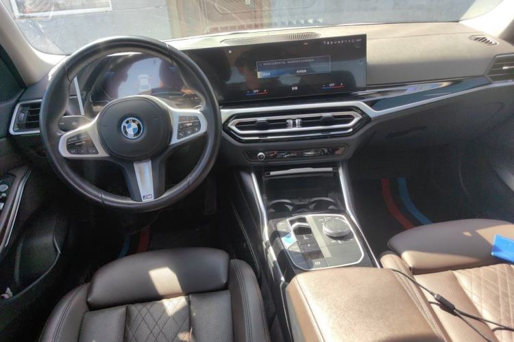 Used BMW i3 2024 eDrive 40 L Midnight Edition Interior 2