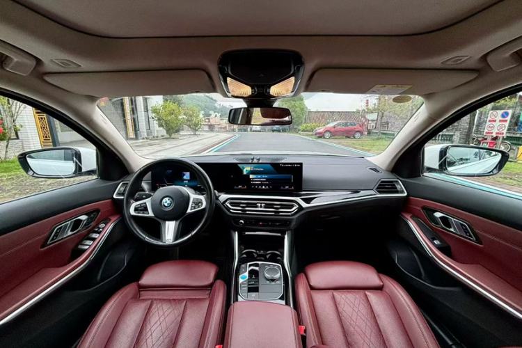Used BMW i3 2024 eDrive 35 L Interior 2