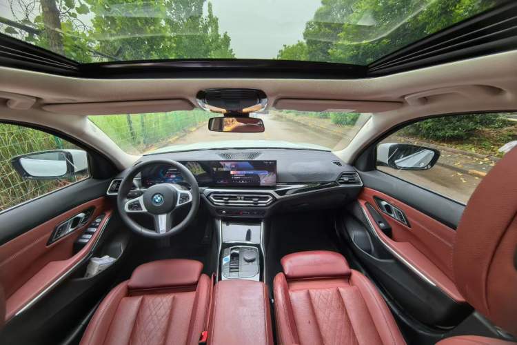 Used BMW i3 2024 eDrive 35 L Interior 2