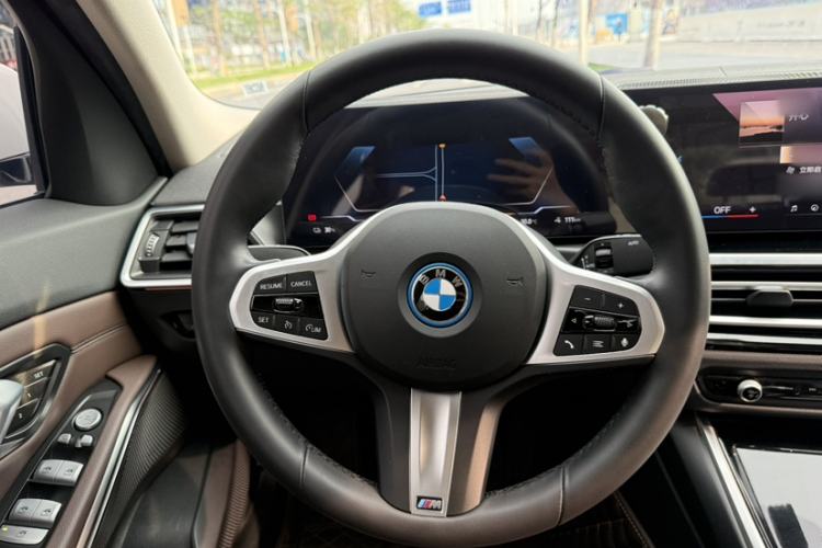 Used BMW i3 2024 eDrive 35 L Interior 2