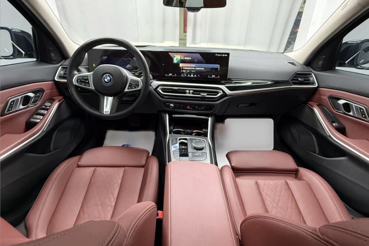 Used BMW i3 2024 eDrive 40 L Midnight Sports Package Interior 3