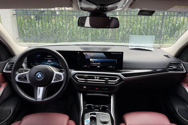 Used BMW i3 2024 eDrive 35 L Interior 3