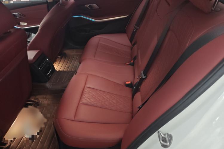 Used BMW i3 2024 eDrive 35 L Interior 4