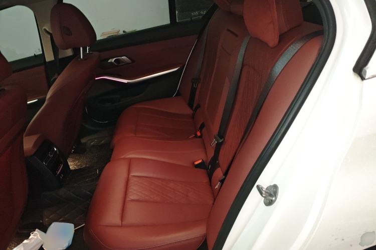Used BMW i3 2024 eDrive 35 L Interior 4