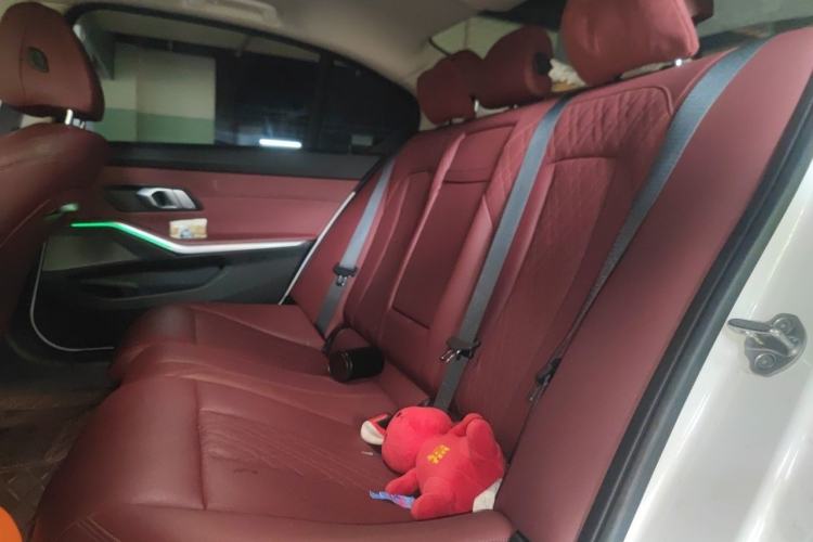 Used BMW i3 2024 eDrive 35 L Interior 4