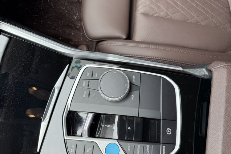 Used BMW i3 2024 eDrive 35 L Interior 5