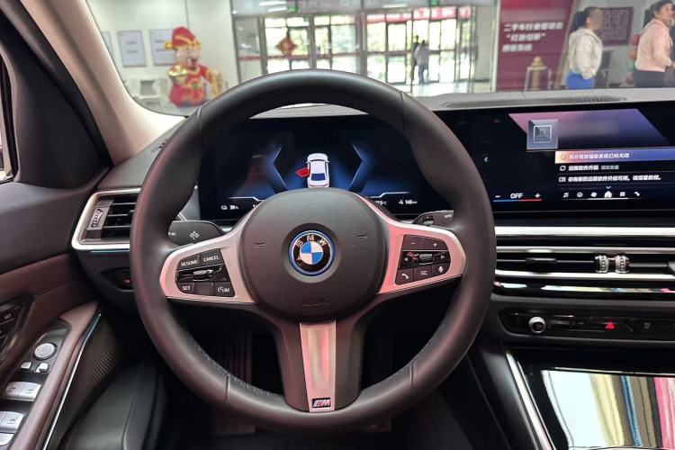 Used BMW i3 2024 eDrive 35 L Interior 6