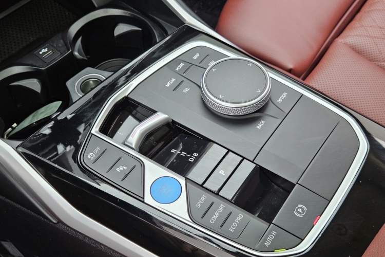 Used BMW i3 2024 eDrive 35 L Interior 7