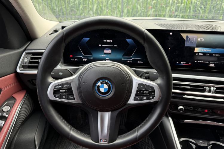 Used BMW i3 2024 eDrive 35 L Interior 8
