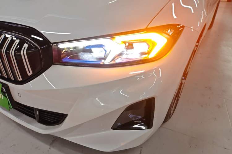 Used BMW i3 2024 eDrive 40 L Midnight Sports Package Left Front Headlight