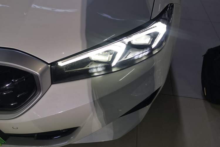 Used BMW i3 2024 eDrive 35 L Left Front Headlight