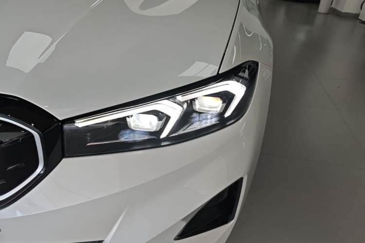 Used BMW i3 2024 eDrive 40 L Midnight Edition Left Front Headlight