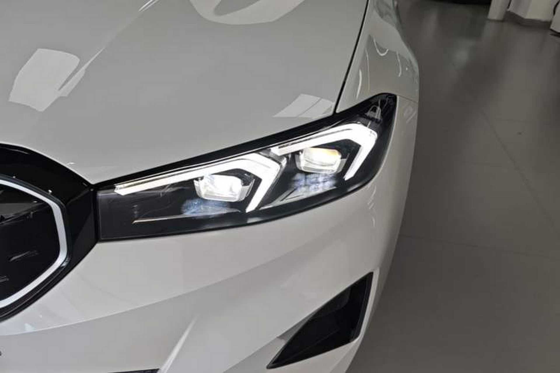 Used BMW i3 2024 eDrive 40 L Midnight Edition Left Front Headlight