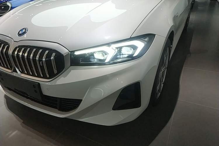 Used BMW i3 2024 eDrive 35 L Left Front Headlight