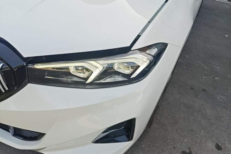 Used BMW i3 2024 eDrive 40 L Midnight Edition Left Front Headlight