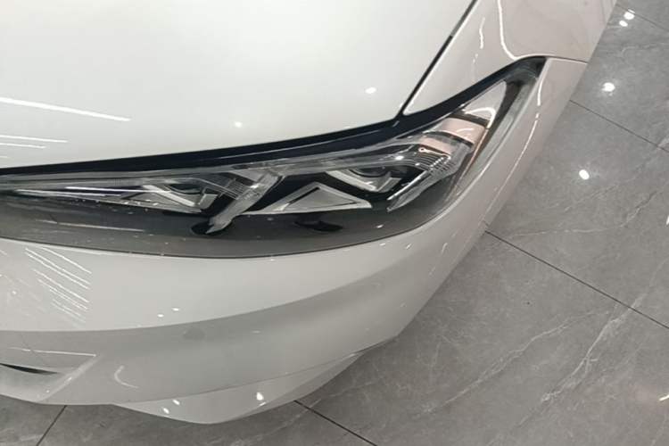 Used BMW i3 2024 eDrive 35 L Left Front Headlight
