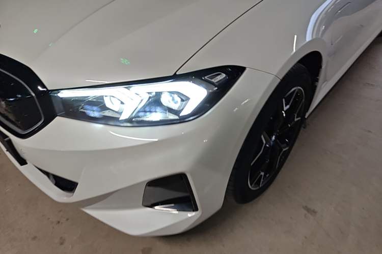Used BMW i3 2024 eDrive 40 L Midnight Edition Left Front Headlight