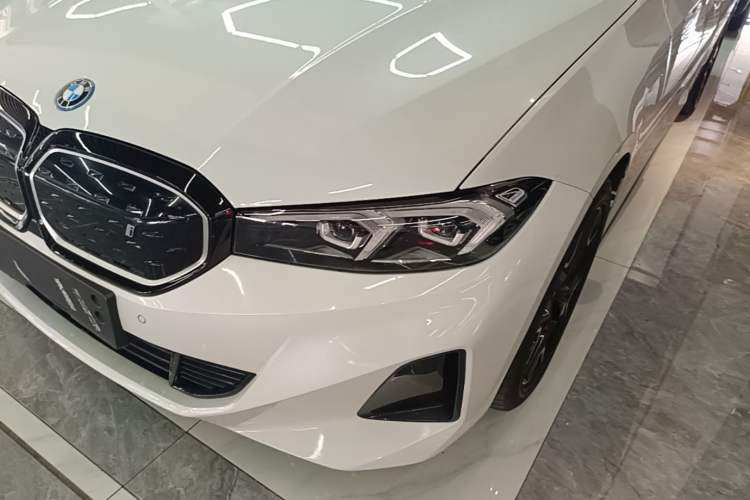 Used BMW i3 2024 eDrive 40 L Midnight Edition Left Front Headlight