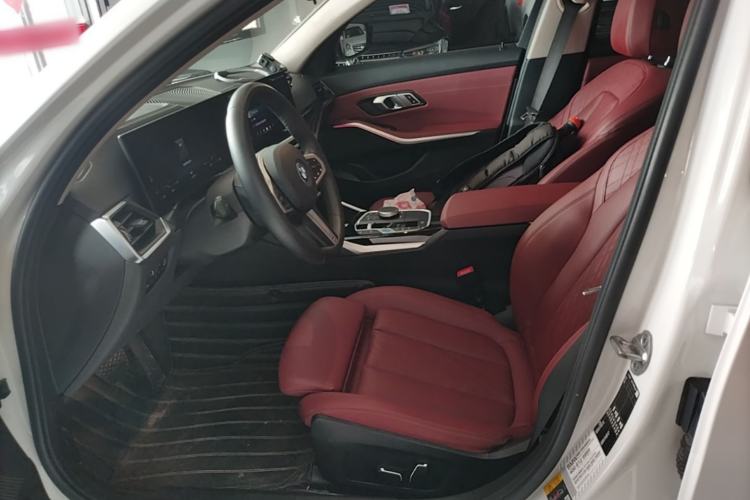 Used BMW i3 2024 eDrive 35 L Left Front Seat