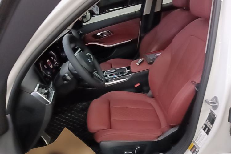 Used BMW i3 2024 eDrive 35 L Left Front Seat