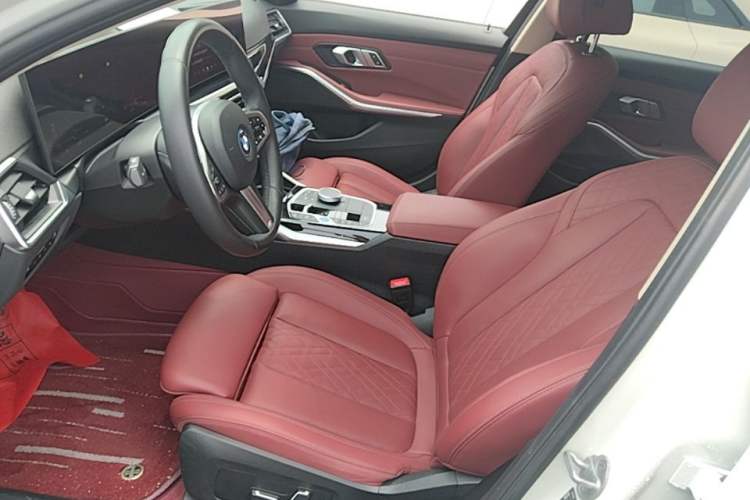 Used BMW i3 2024 eDrive 35 L Left Front Seat