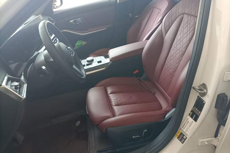 Used BMW i3 2024 eDrive 35 L Left Front Seat
