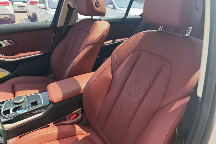 Used BMW i3 2024 eDrive 35 L Left Front Seat