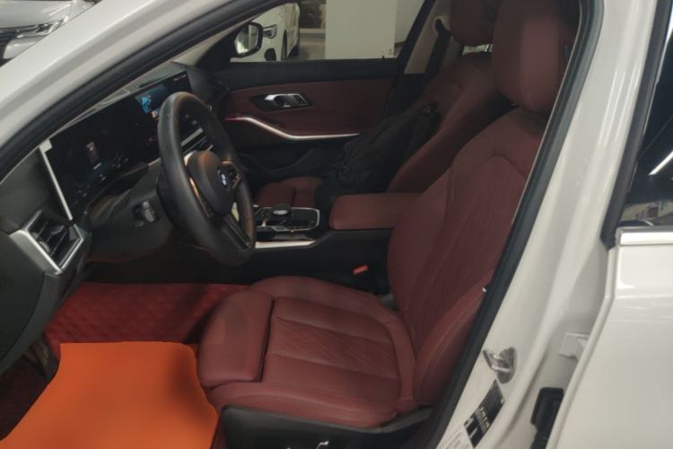 Used BMW i3 2024 eDrive 35 L Left Front Seat