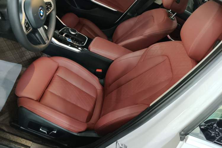 Used BMW i3 2024 eDrive 35 L Left Front Seat