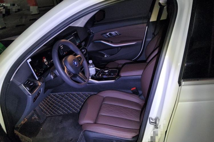 Used BMW i3 2024 eDrive 35 L Left Front Seat