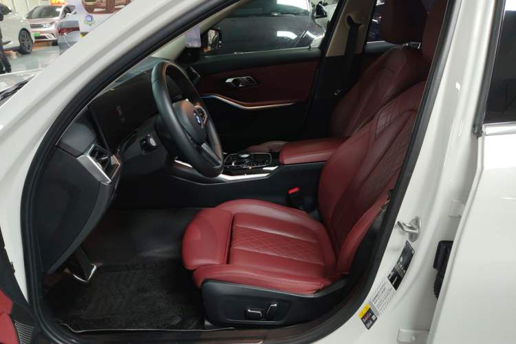 Used BMW i3 2024 eDrive 35 L Left Front Seat