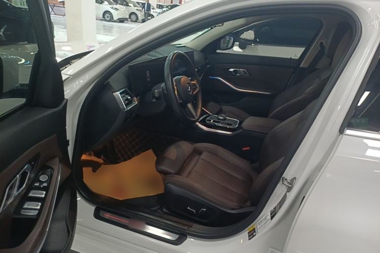 Used BMW i3 2024 eDrive 35 L Left Front Seat