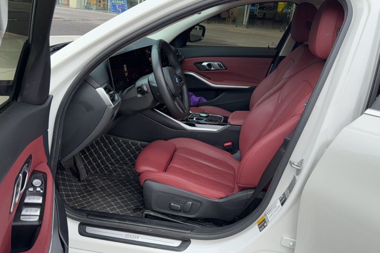 Used BMW i3 2024 eDrive 35 L Left Front Seat