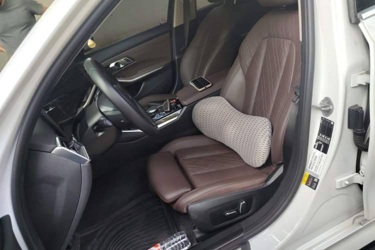 Used BMW i3 2024 eDrive 35 L Left Front Seat